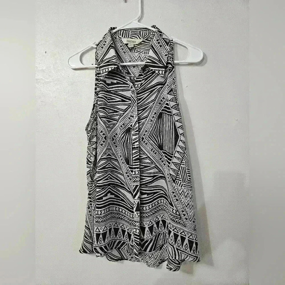 Decree sheer tank top blouse! - Picture 1 of 4